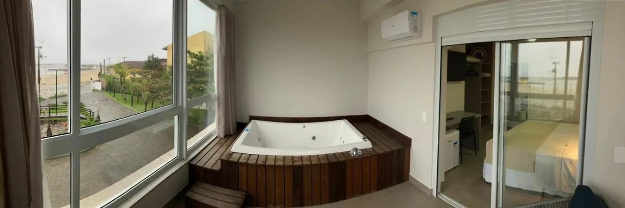 בלנאריו בארה דו סול Hotel Bandeirantes Da Barra