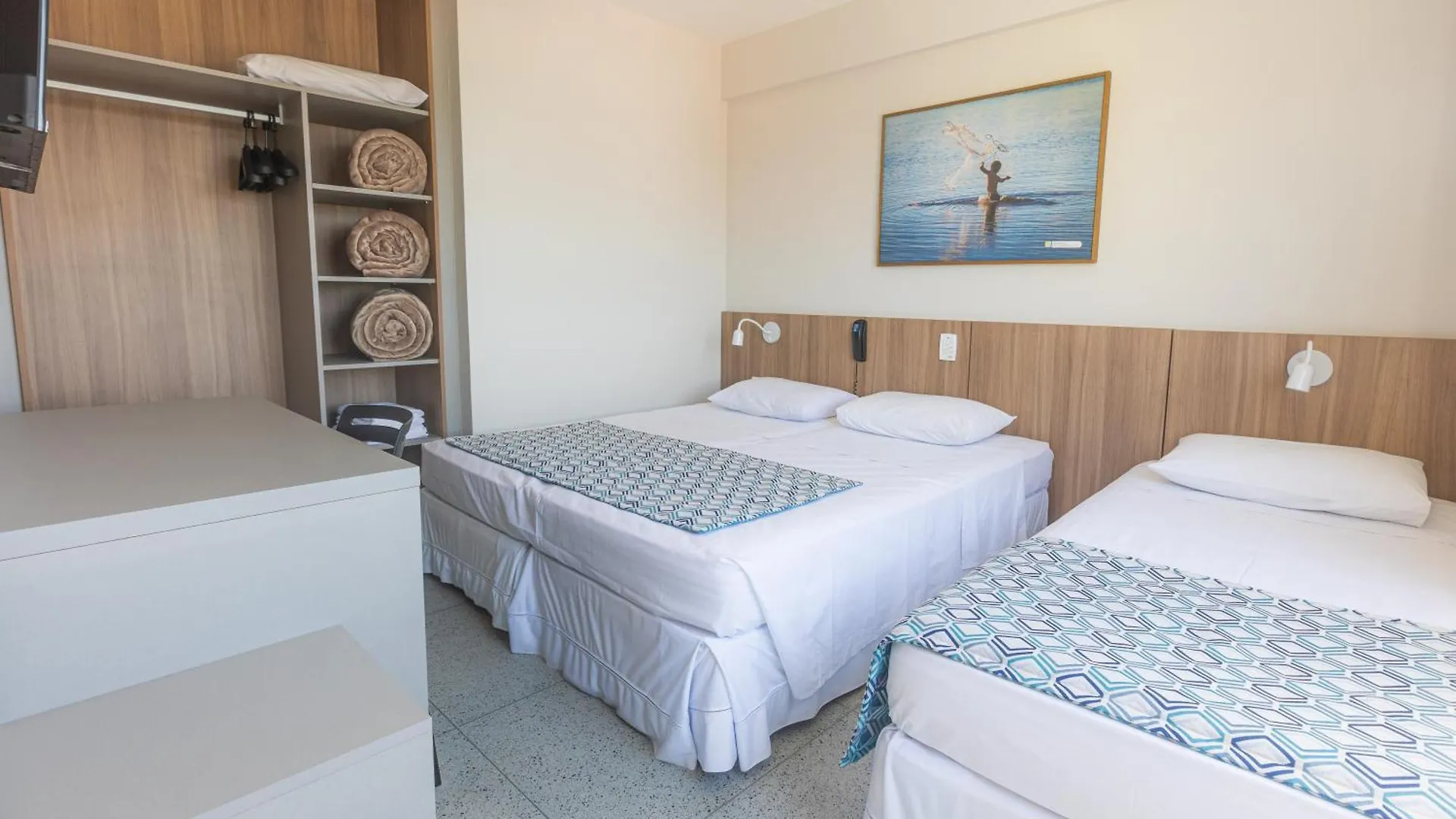 בלנאריו בארה דו סול Hotel Bandeirantes Da Barra 4*, בלנאריו בארה דו סול
